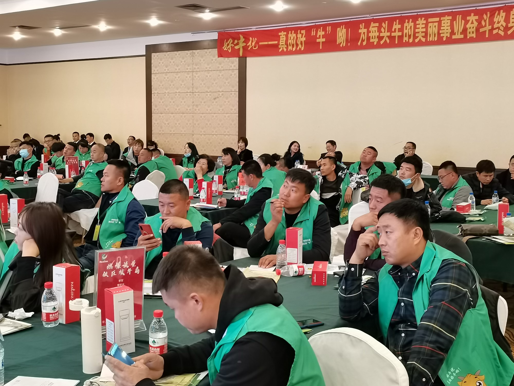 《燃爆流量 做區(qū)域“?！鄙獭返拈L春站
